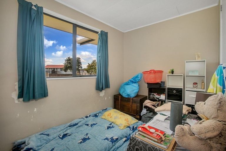Photo of property in 187 Finlayson Avenue, Clendon Park, Auckland, 2103