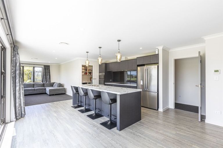 Photo of property in 7 Hartwell Drive, Kelvin Grove, Palmerston North, 4470