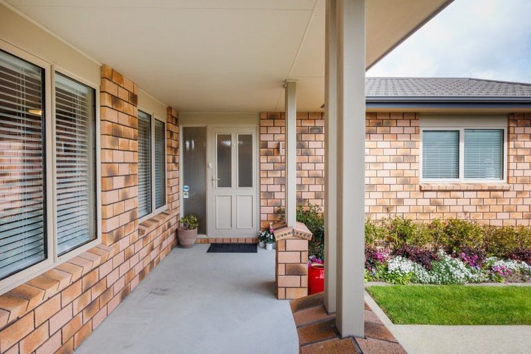 Photo of property in 30 Daniel Place, Kelvin Grove, Palmerston North, 4414
