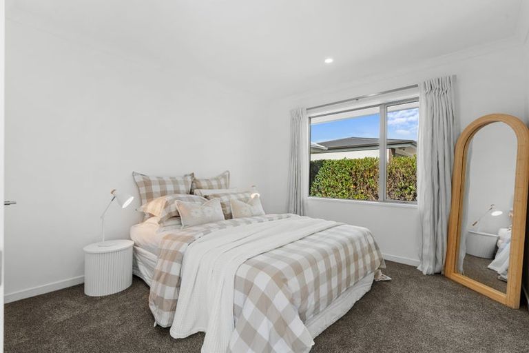 Photo of property in 32 The Runway, Wigram, Christchurch, 8042