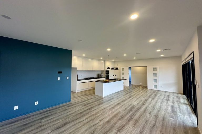 Photo of property in 203 Matua Road, Kumeu, 0810
