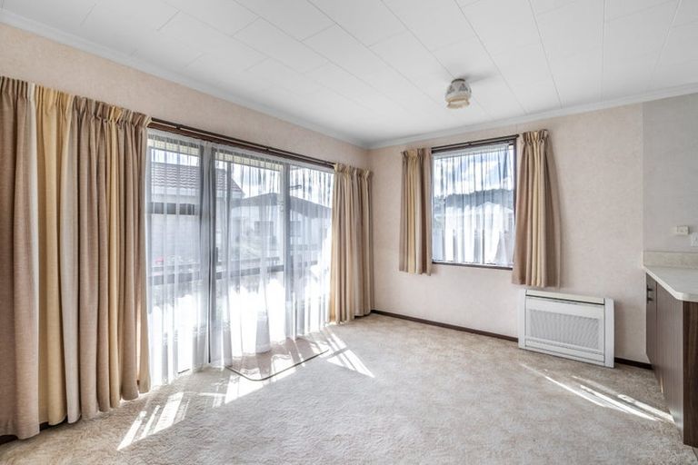 Photo of property in 6 Elm Lane, Gore, 9710