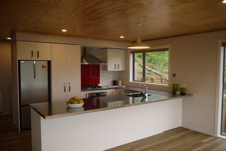 Photo of property in 25 Grumman Lane, Newlands, Wellington, 6037