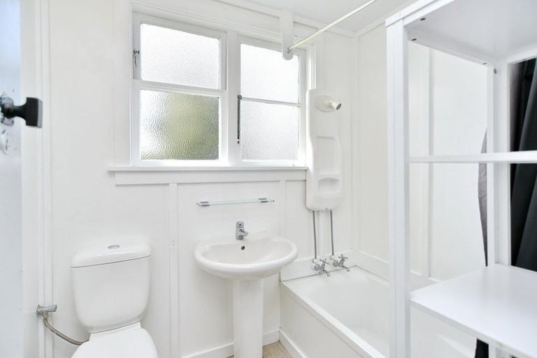 Photo of property in 2 Davis Place, Woolston, Christchurch, 8023