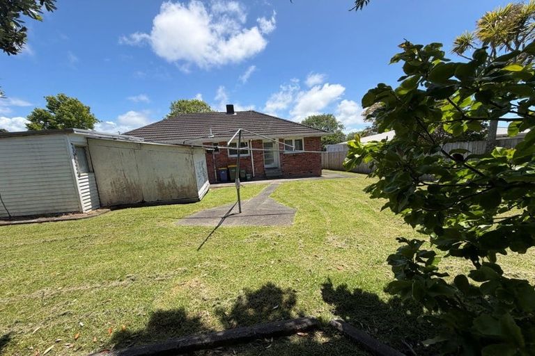 Photo of property in 15 Diana Drive, Glenfield, Auckland, 0627