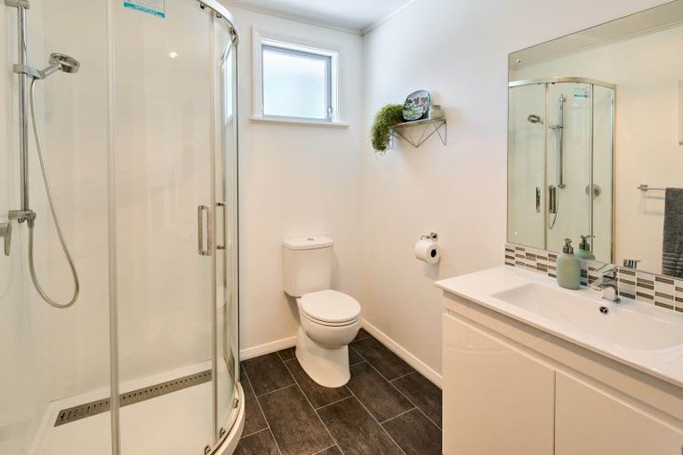 Photo of property in 22 Rintoul Grove, Stokes Valley, Lower Hutt, 5019