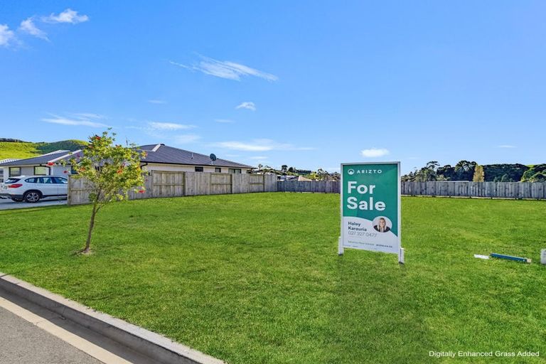 Photo of property in 212 Adler Drive, Ohauiti, Tauranga, 3112