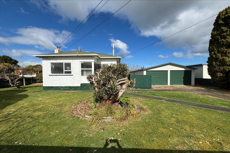 Photo of property in 11 Roberts Avenue, Aramoho, Whanganui, 4500