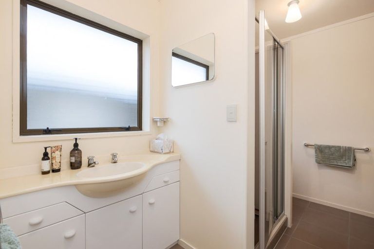 Photo of property in 74 Raukawa Drive, Bethlehem, Tauranga, 3110