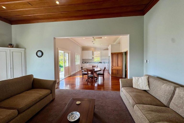 Photo of property in 52 Waipuka Road, Waimarama, Havelock North, 4294
