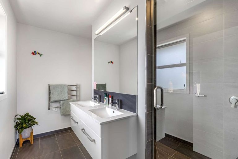 Photo of property in 26 Katania Heights, Brightwater, 7022