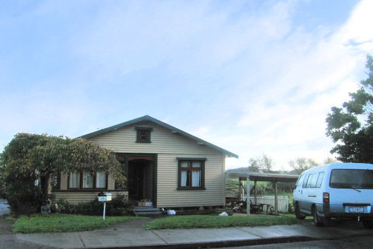 Photo of property in 28a Matenga Street, Waikanae, 5036