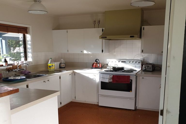 Photo of property in 82 Sandspit Road, Waiuku, 2123