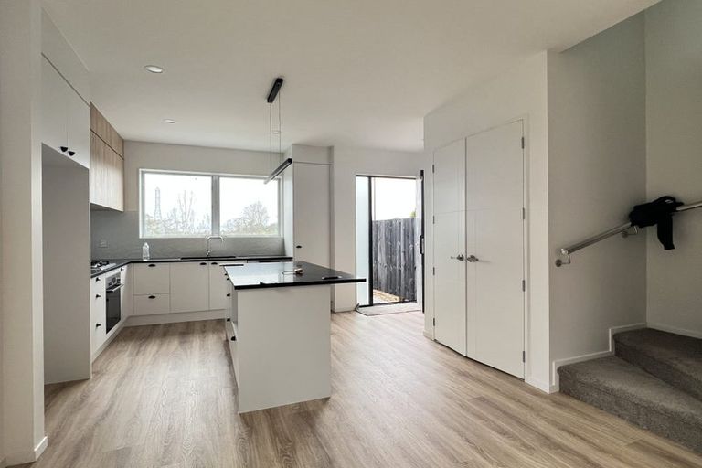 Photo of property in 7 Paretao Street, Massey, 0614