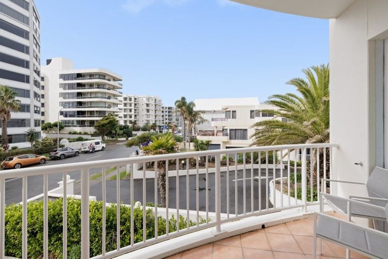 Photo of property in 10/12 Maunganui Road, Mount Maunganui, 3116