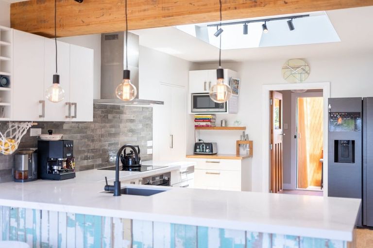 Photo of property in 252 Centaurus Road, Saint Martins, Christchurch, 8022