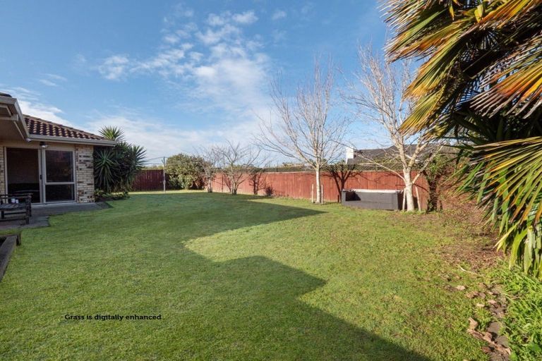 Photo of property in 30 Mcleod Place, Papamoa Beach, Papamoa, 3118