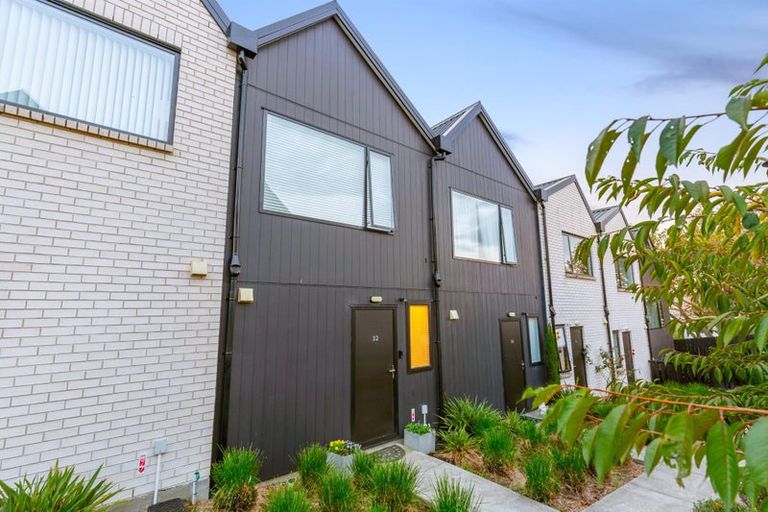 Photo of property in 32 Wharara Lane, Massey, Auckland, 0614