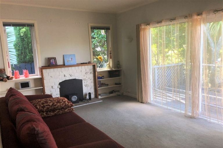 Photo of property in 42 Hillcrest Avenue, Hillcrest, Rotorua, 3015