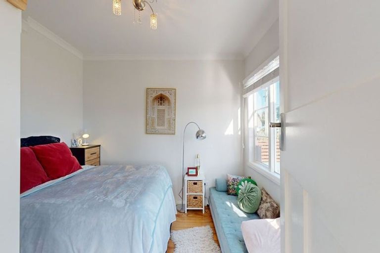 Photo of property in 96 Marine Parade, Paraparaumu Beach, Paraparaumu, 5032