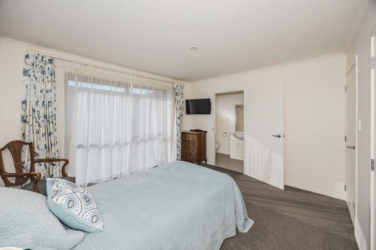 Photo of property in 6 Mersey Street, South Hill, Oamaru, 9400