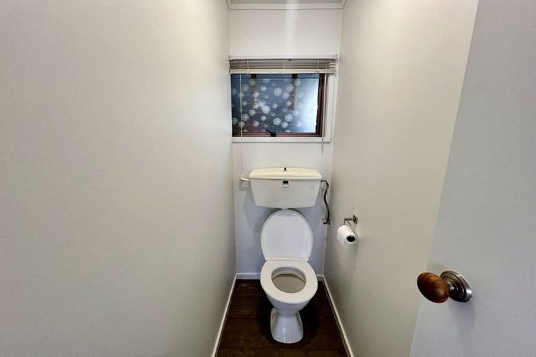 Photo of property in 1/35 D'oyly Drive, Stanmore Bay, Whangaparaoa, 0932