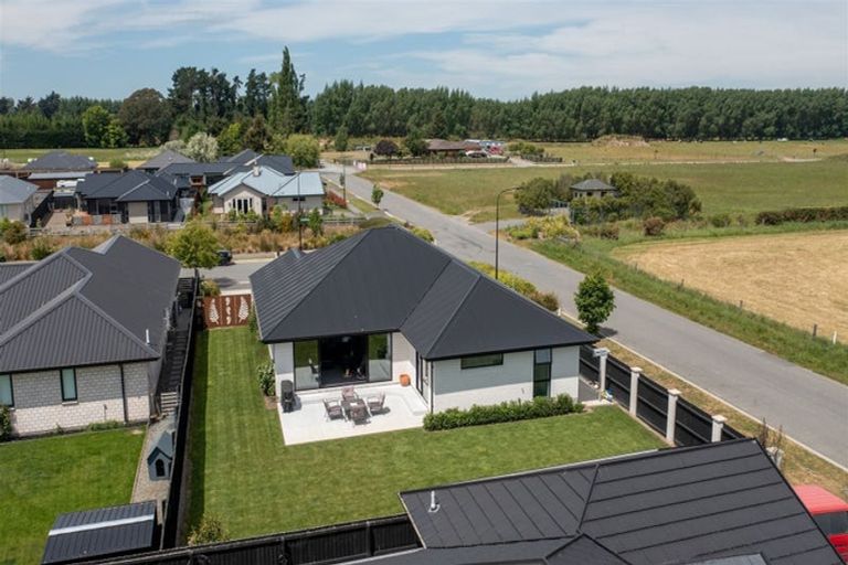 Photo of property in 36 Fearne Drive, Woodend, 7610