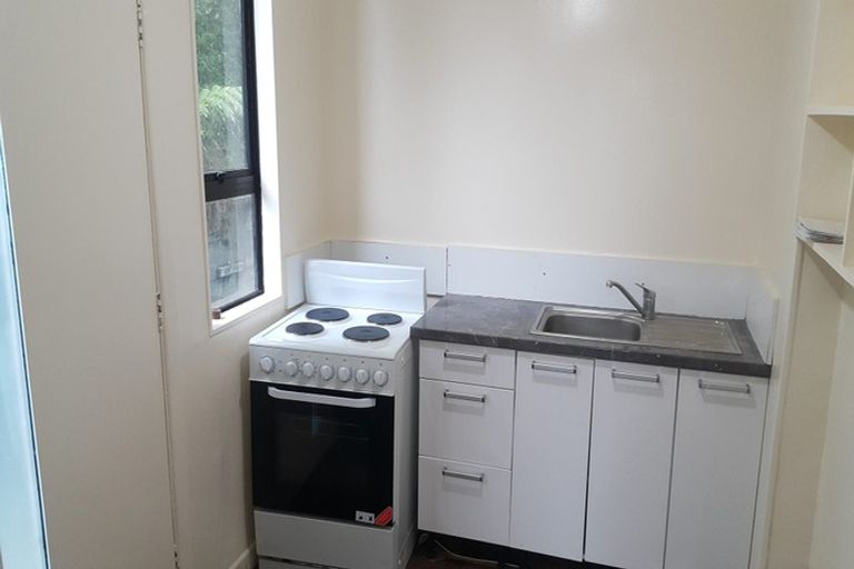 Photo of property in 53a Pleasant Road, Glen Eden, Auckland, 0602