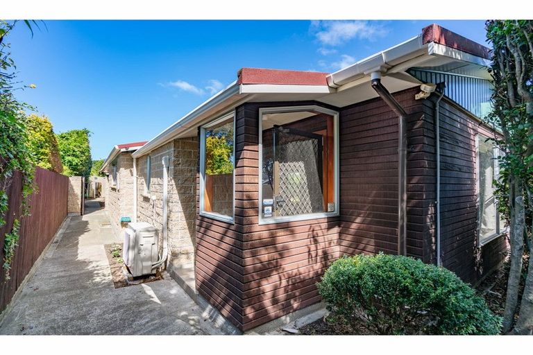 Photo of property in 51a Glenharrow Avenue, Avonhead, Christchurch, 8042