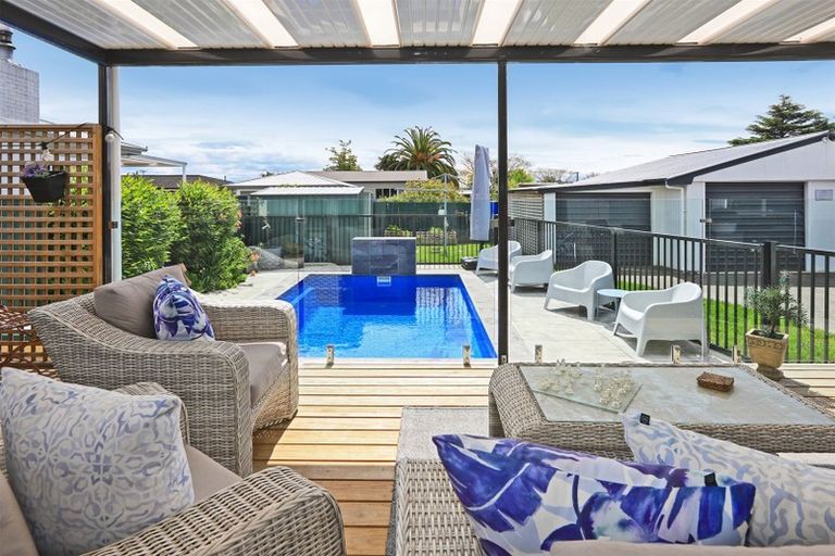 Photo of property in 322 Karaitiana Street, Frimley, Hastings, 4120