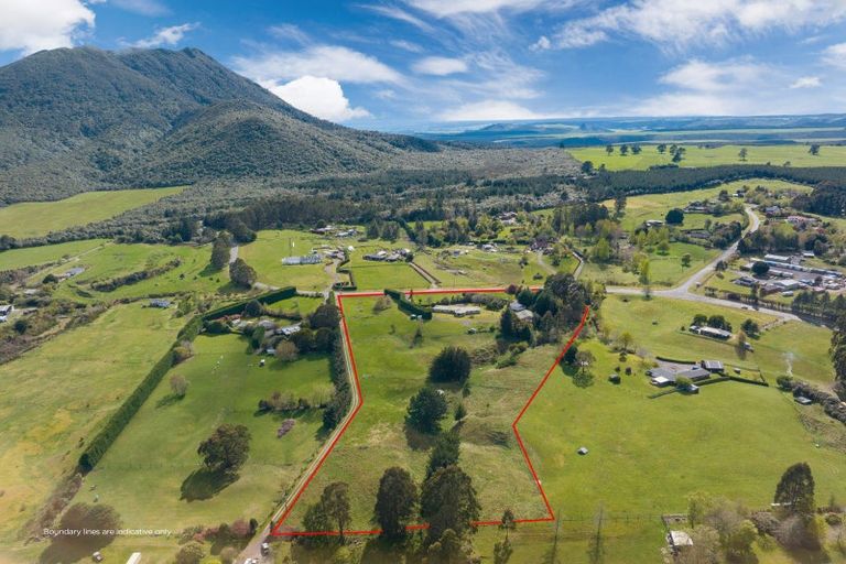 Photo of property in 52 Caroline Drive, Maunganamu, Taupo, 3379