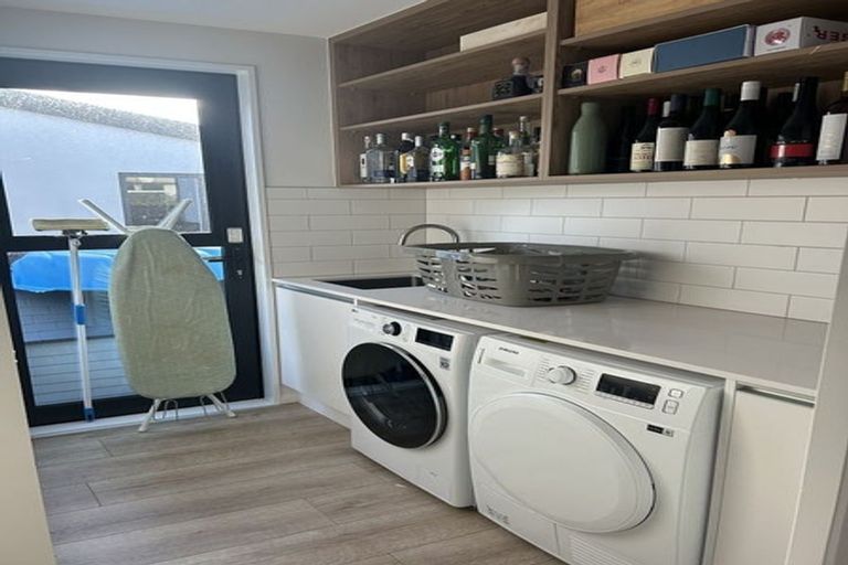 Photo of property in 37 Canon Street, St Albans, Christchurch, 8014