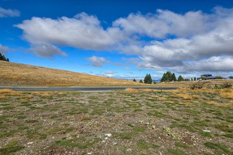 Photo of property in 7 Coulson Lane, Lake Tekapo, 7999