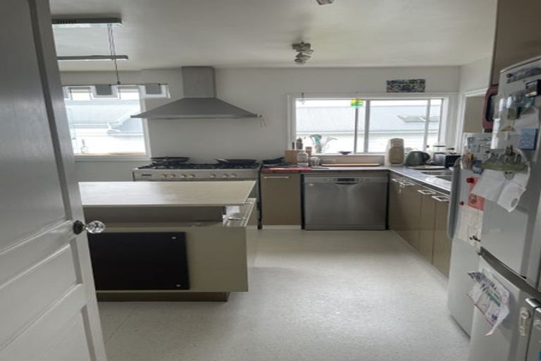 Photo of property in 71 Washington Avenue, Brooklyn, Wellington, 6021