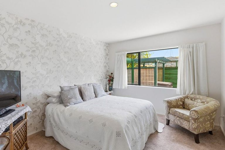 Photo of property in 5 Rimu Street, Waikanae, 5036