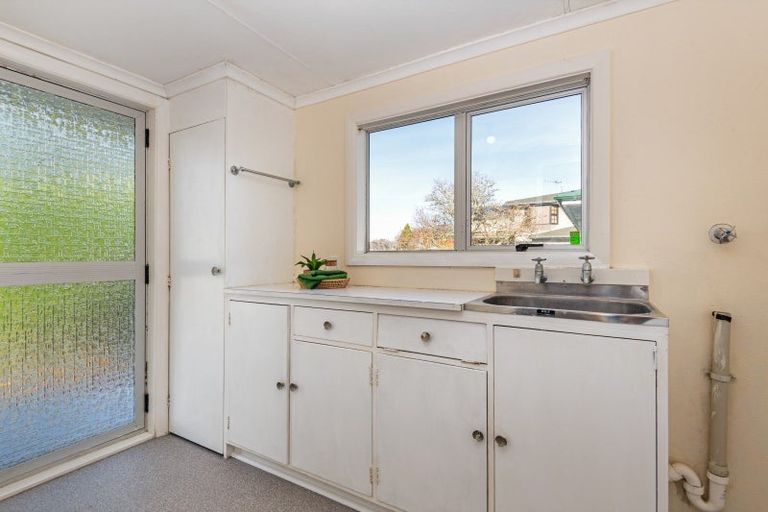 Photo of property in 24 Salisbury Avenue, Terrace End, Palmerston North, 4410