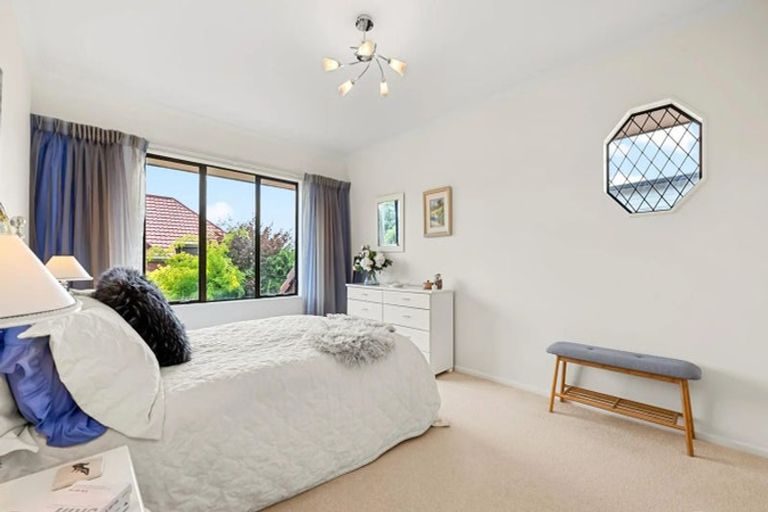 Photo of property in 29 Hinau Street, Woburn, Lower Hutt, 5011