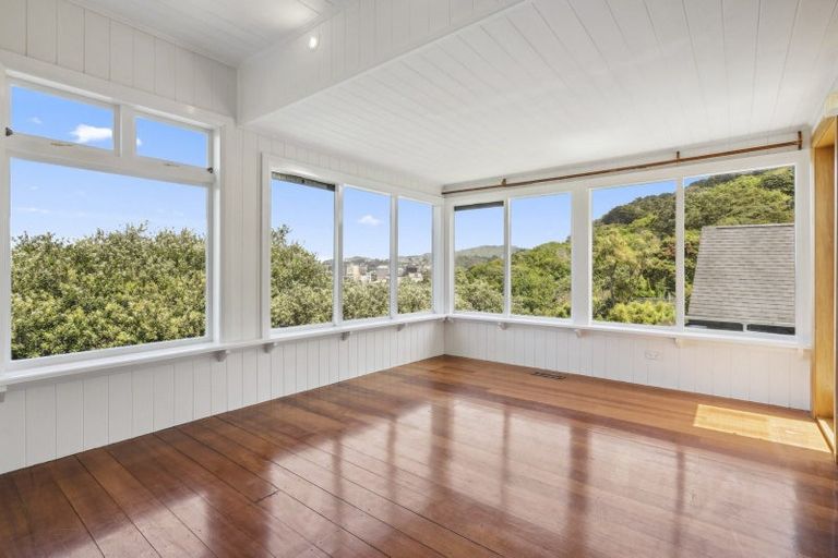 Photo of property in 5 Grosvenor Terrace, Wadestown, Wellington, 6012