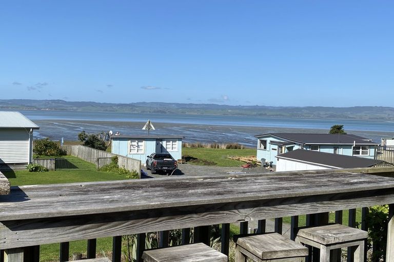 Photo of property in 133 Pouewe Street, Kawhia, 3889