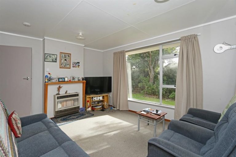 Photo of property in 23 Kamahi Avenue, Hawera, 4610