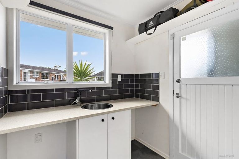 Photo of property in 921 Whangaparaoa Road, Manly, Whangaparaoa, 0930