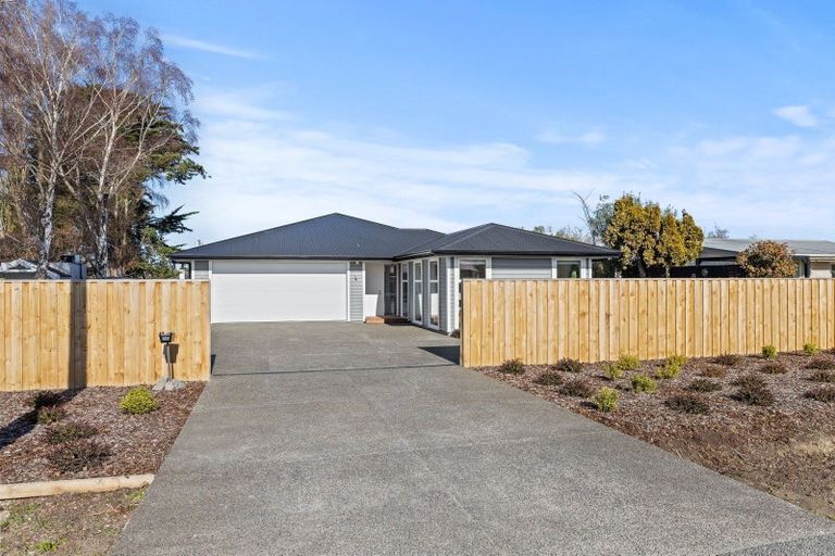Photo of property in 35 Parsonage Road, Woodend, 7610