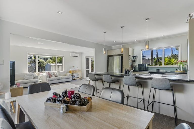 Photo of property in 1/10 Forest Glen, Orewa, 0931