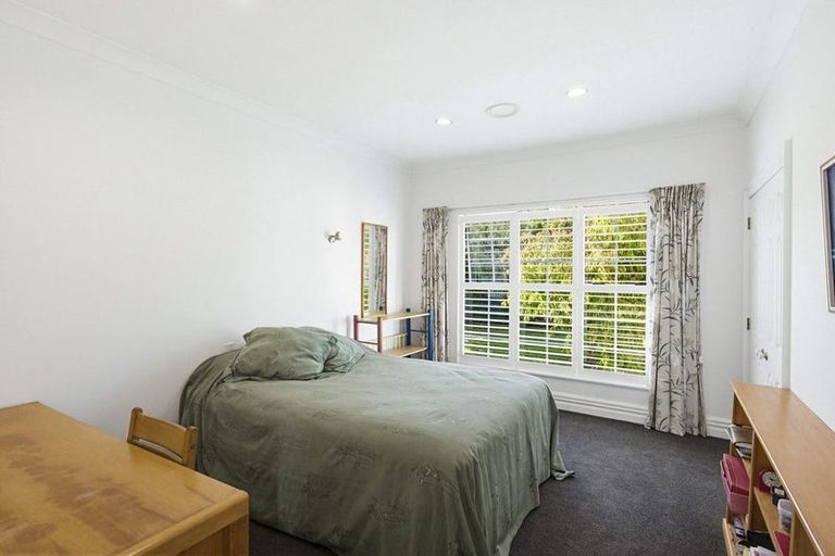 Photo of property in 1 Maple Lane, Waikanae, 5036