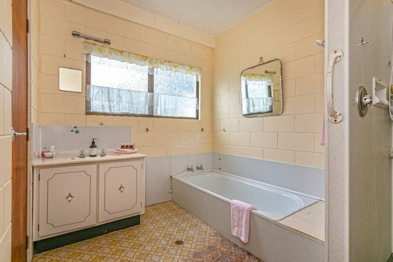 Photo of property in 117a Patuwai Drive, Whangamata, 3620
