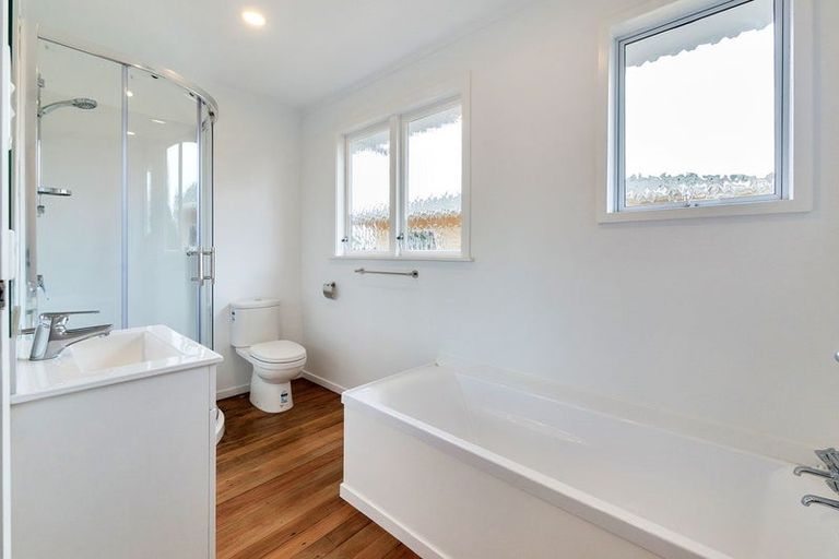 Photo of property in 25 Holland Street, Pukekohe, 2120