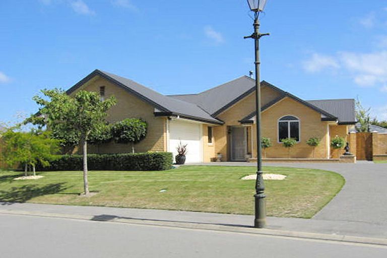 Photo of property in 3 Raphael Close, Rolleston, 7614