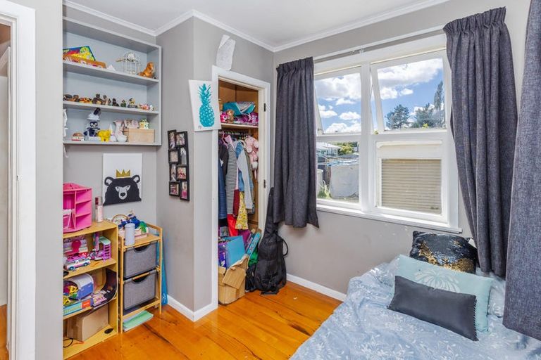 Photo of property in 9 Te Anau Place, Glenview, Hamilton, 3206