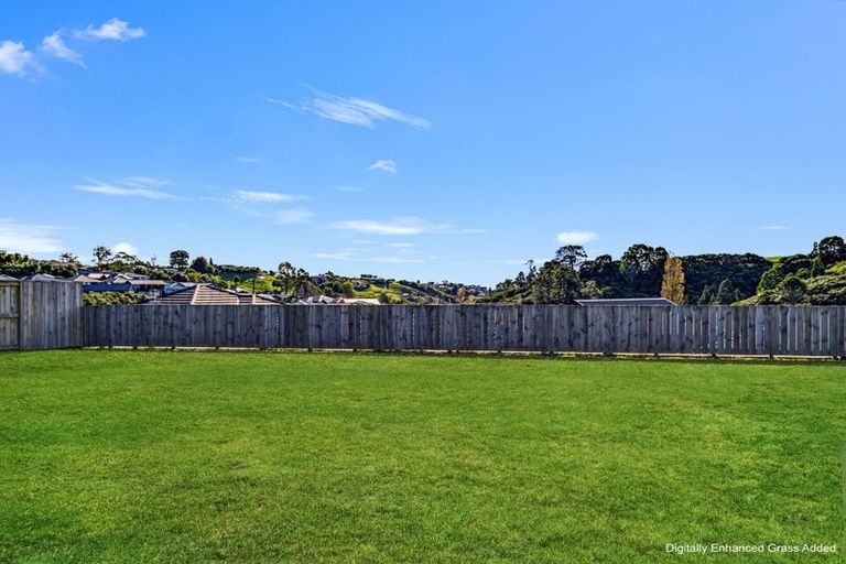 Photo of property in 212 Adler Drive, Ohauiti, Tauranga, 3112