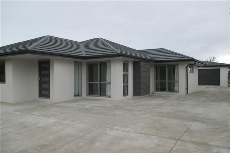 Photo of property in 160 Travis Road, New Brighton, Christchurch, 8083